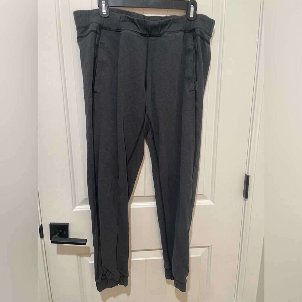 Lulu lemon sweats